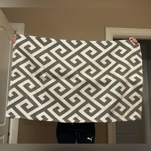 Gray and White Geometric Rug